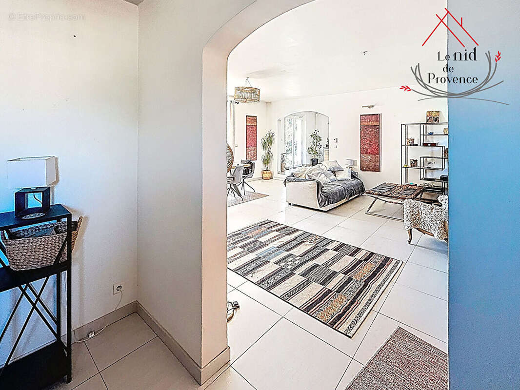 Nouveaute à robion  villa avec piscine sur beau terrain - photo 16