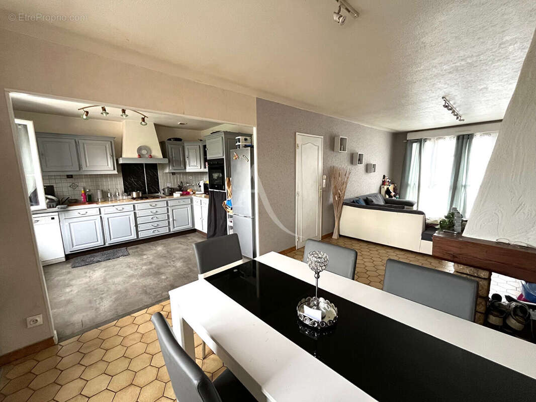 Maison à BONCHAMP-LES-LAVAL