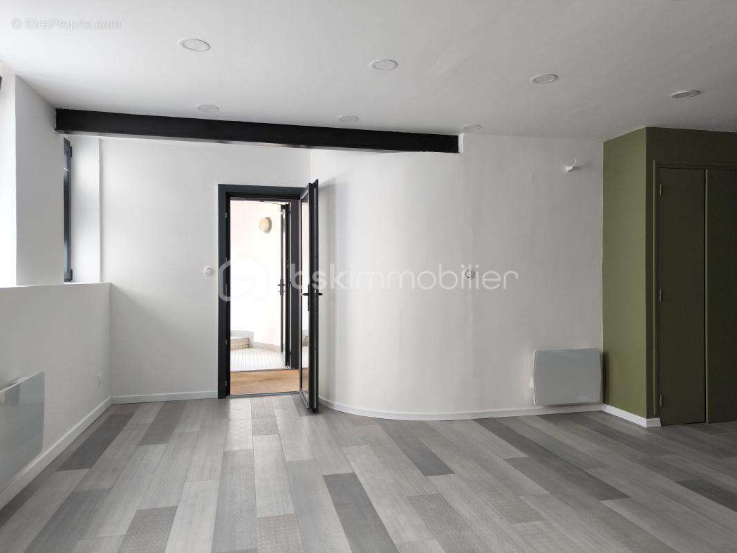 Appartement T2 - 47m2 - Hypercentre - photo 4