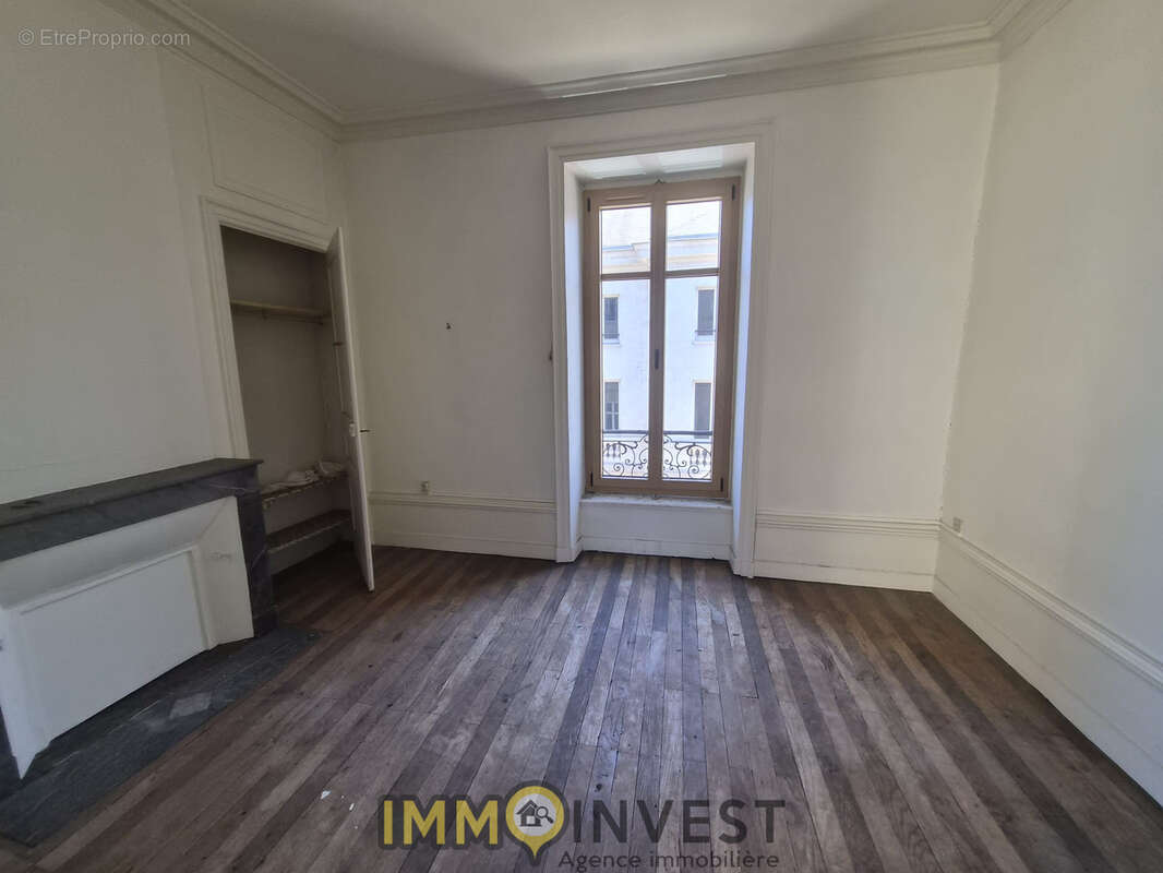 Appartement Hôtel de Région - photo 5