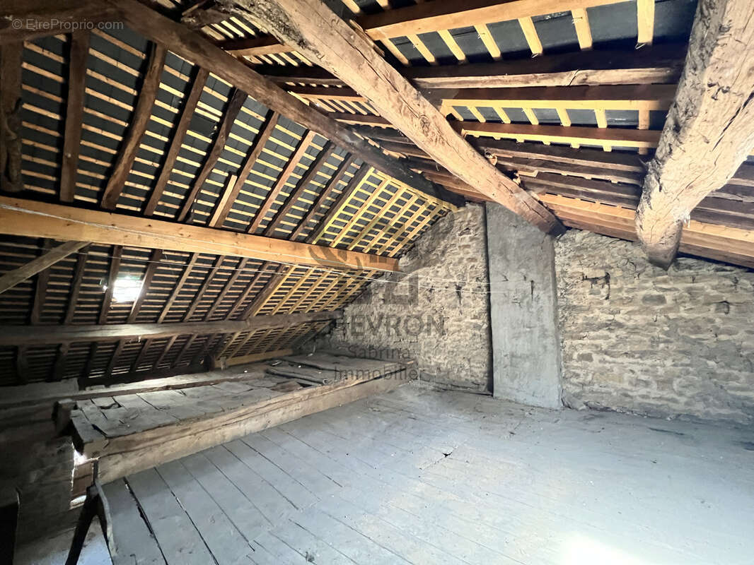 Maison à SURY