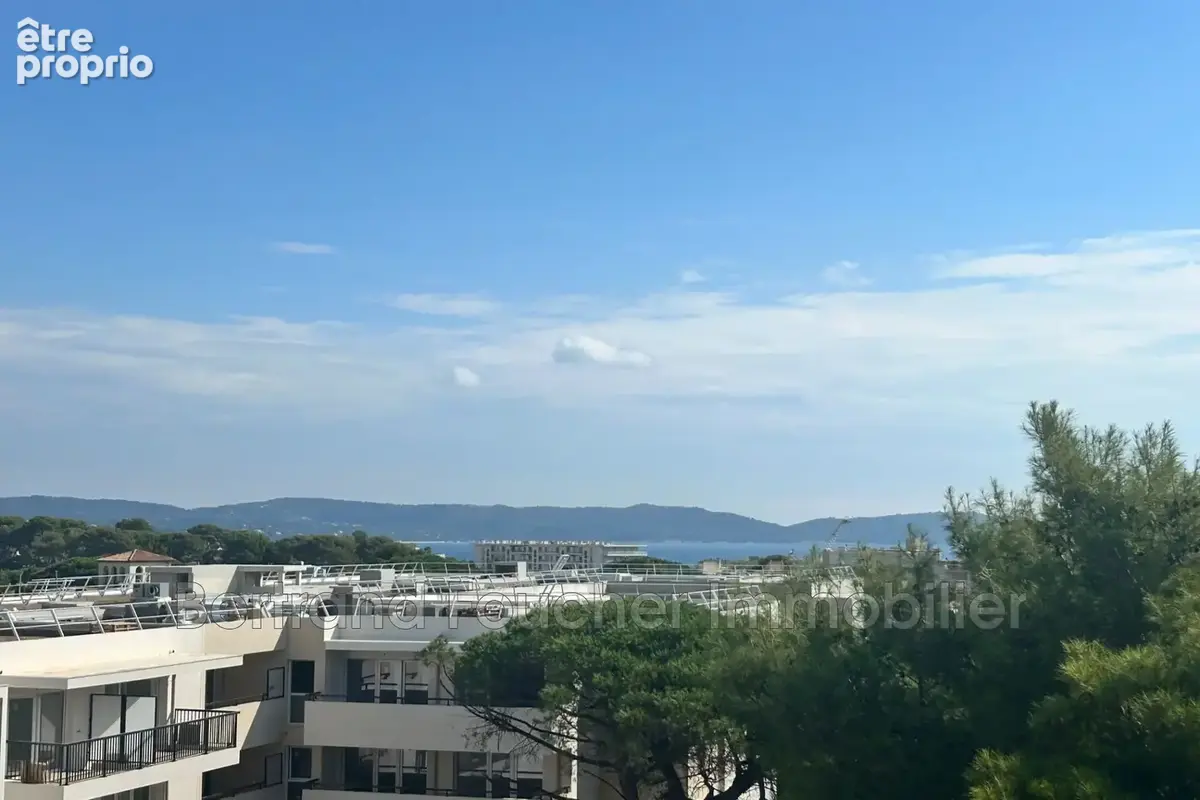 Appartement 4 pièces 61 m² à vendre à Cavalaire-Sur-Mer (83240) - photo 3