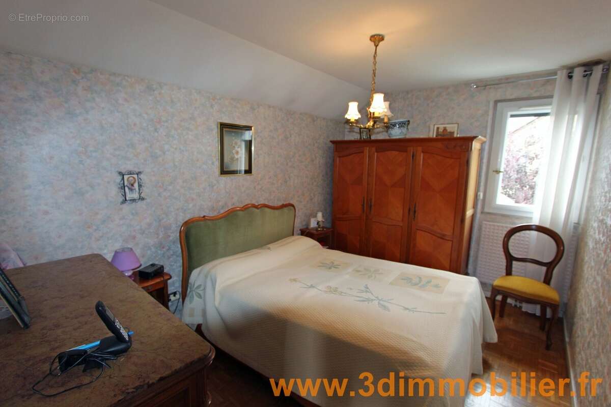 CH1 - Maison à LONS-LE-SAUNIER