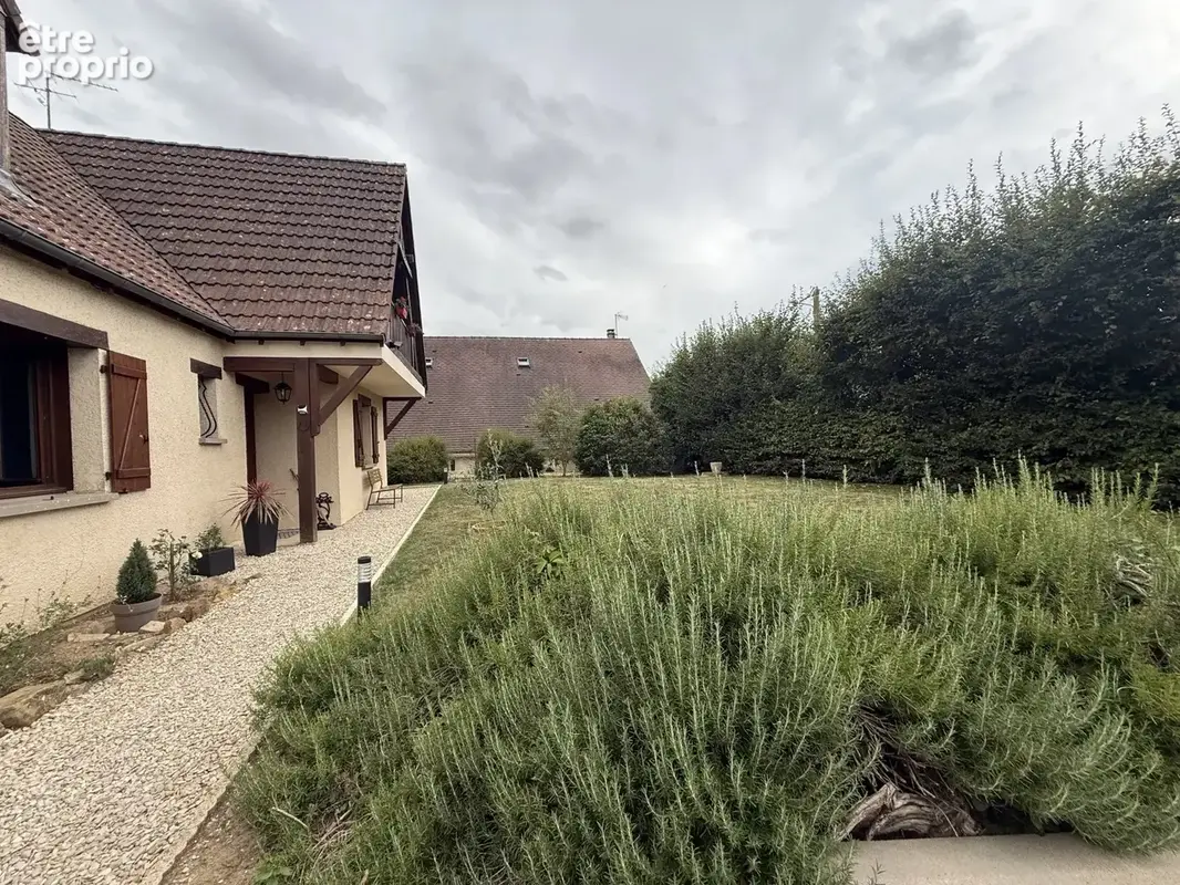 Maison familiale avec jardin – 3 chambres – 116 m² – Thorigny-sur-Oreuse - photo 2