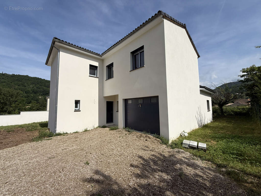 Maison à SAINT-AFFRIQUE