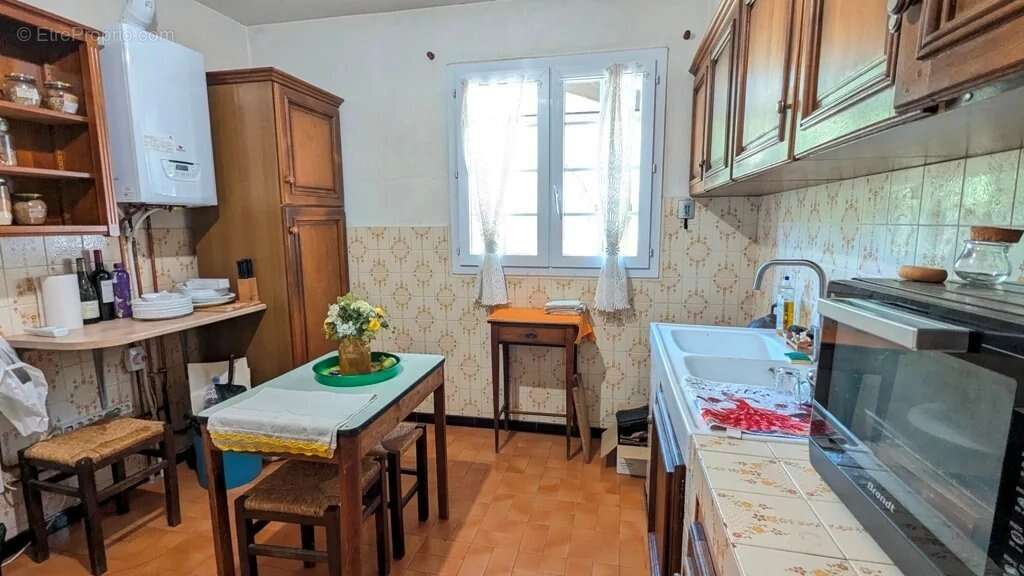 Maison à ENTRECASTEAUX