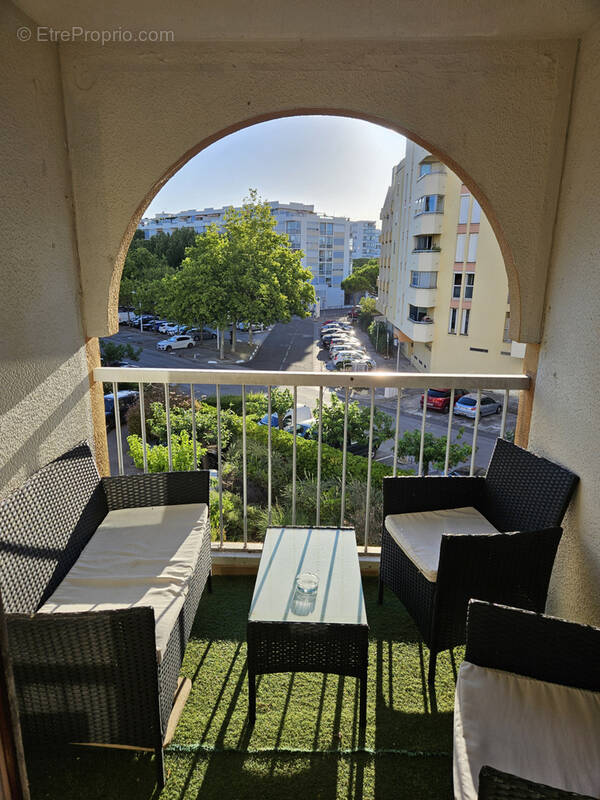 Appartement à MAUGUIO