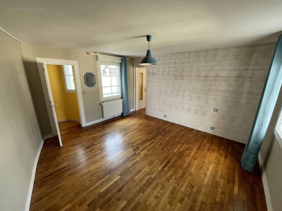 Maison à CLEGUEREC