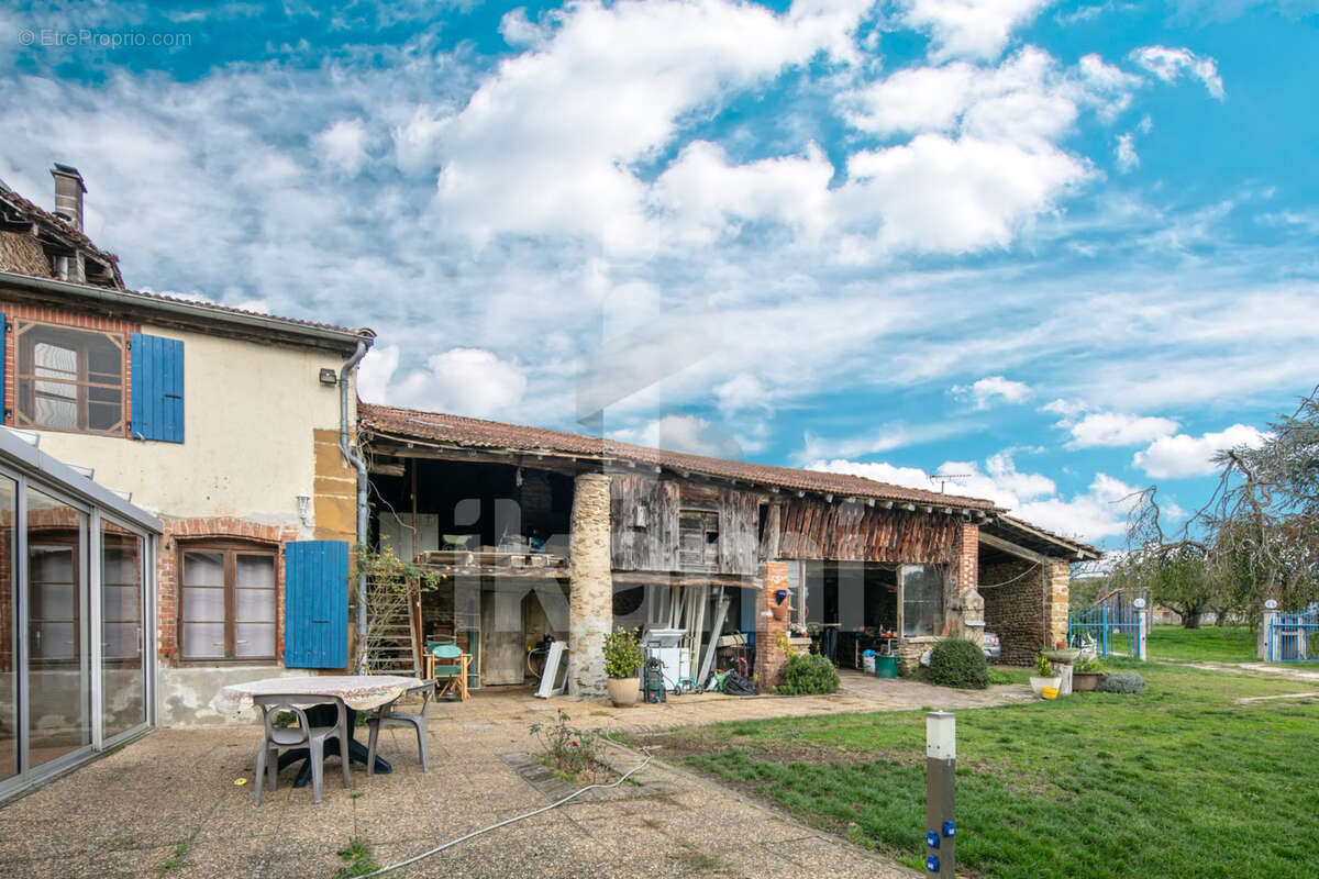 Maison à CHATEAUNEUF-DE-GALAURE