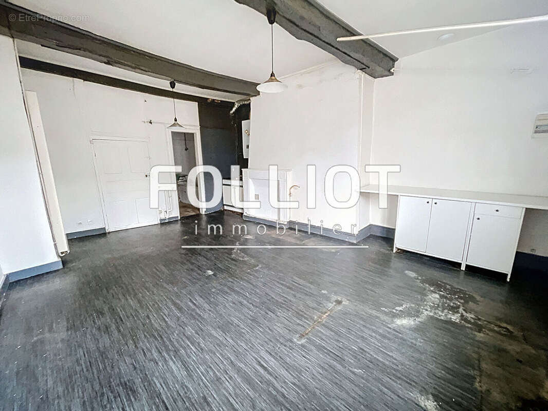 A vendre - Appartement en duplex Fougères 105 m² - Hyper centre - photo 4