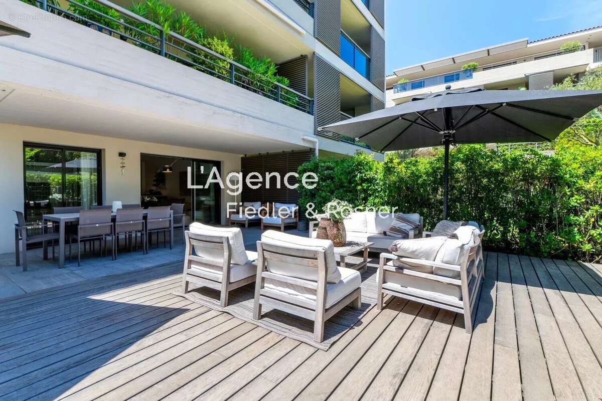 Appartement à SAINT-TROPEZ