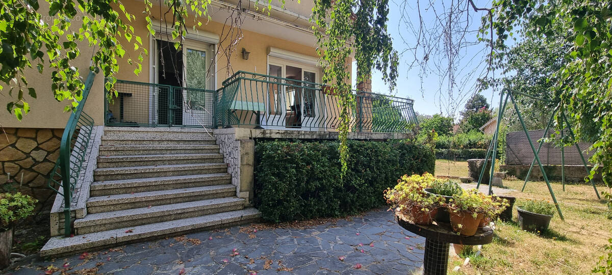 Maison à SARRAS