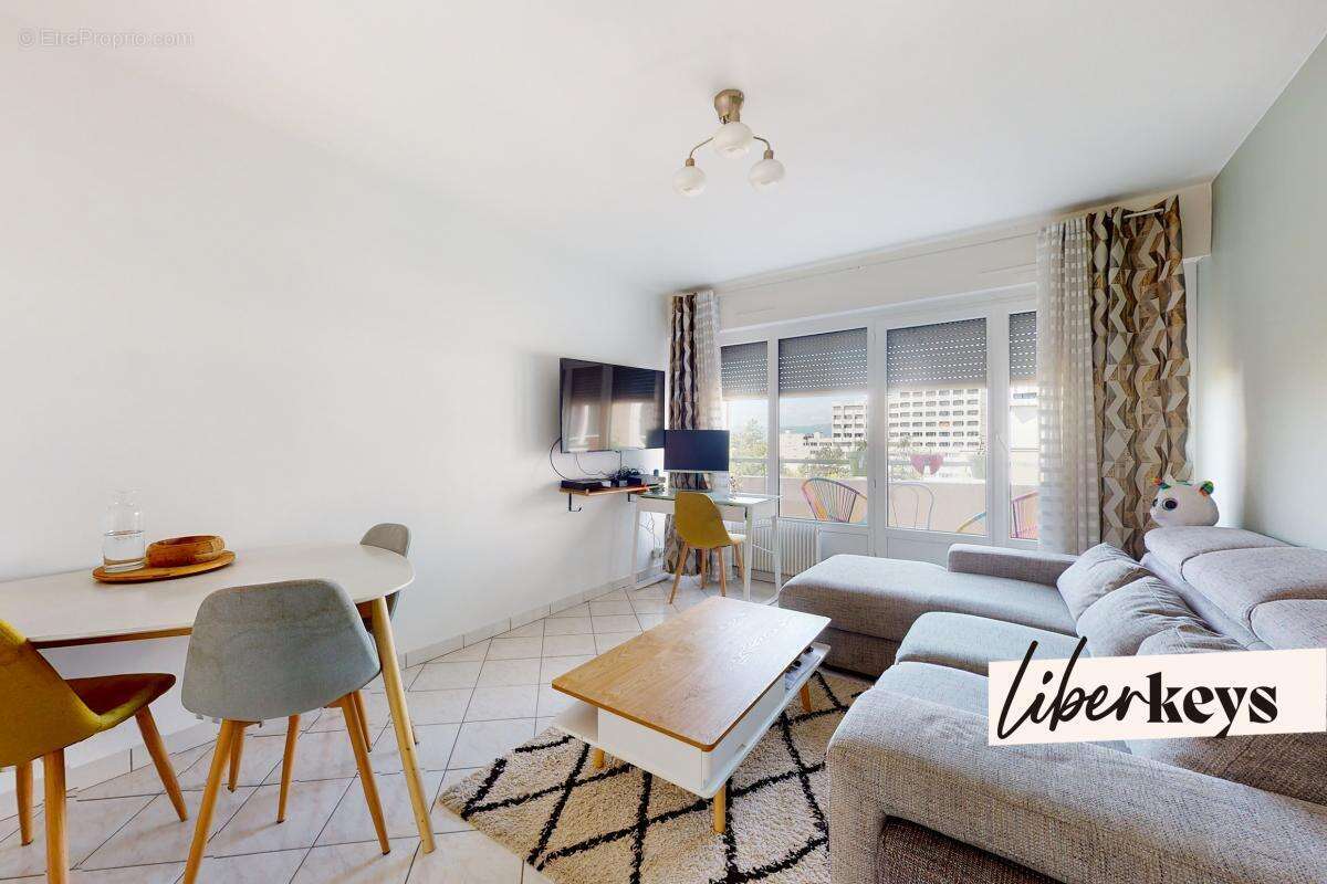 Appartement à LYON-9E