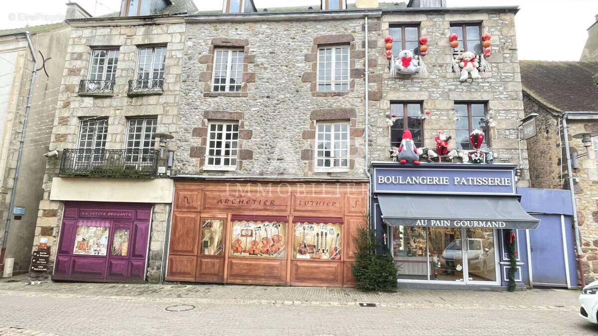 Appartement à FRESNAY-SUR-SARTHE