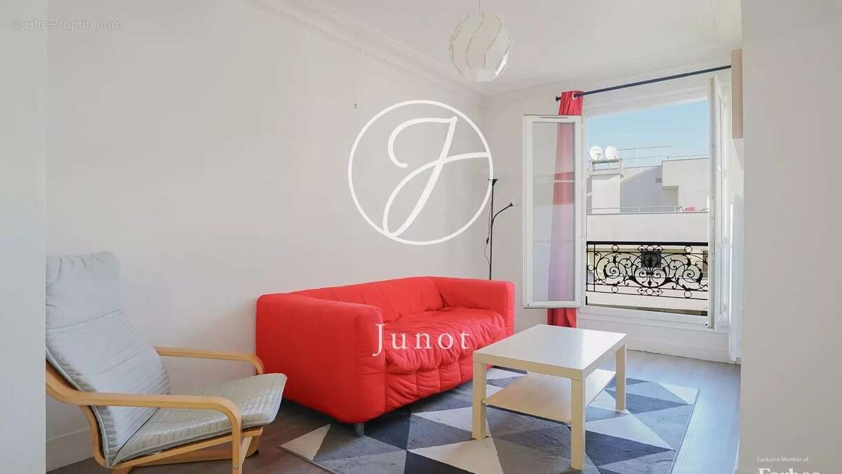 Appartement à PARIS-17E