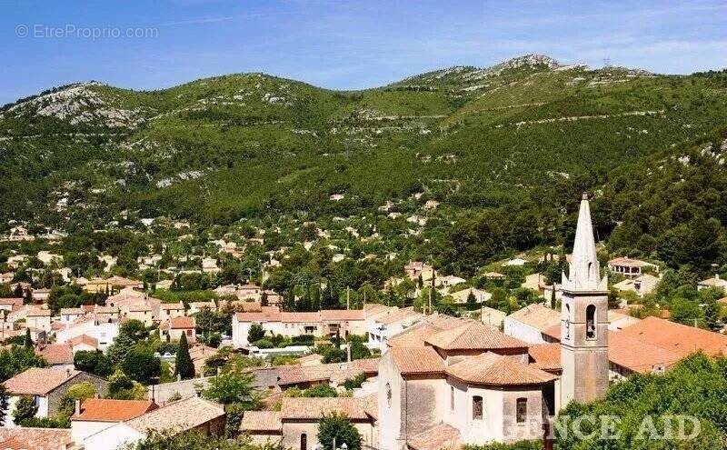 Appartement à CUGES-LES-PINS