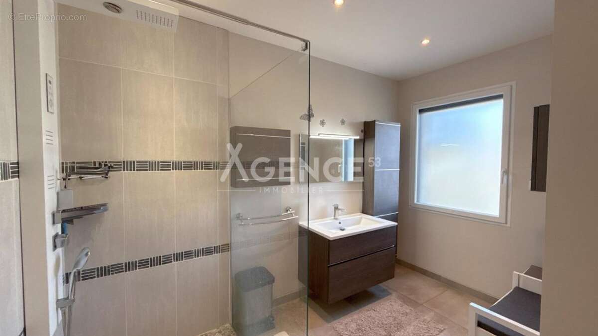 Maison à ROQUETOIRE