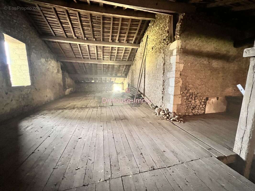 Maison à SAINT-MARTIN-DE-RIBERAC