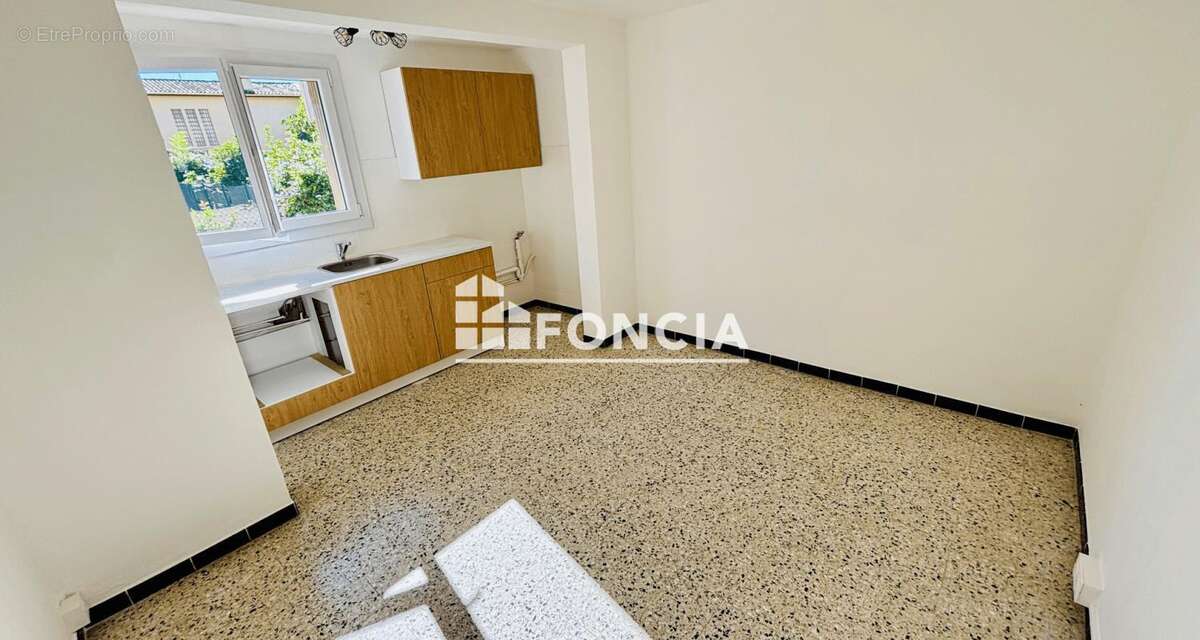 Appartement à HYERES