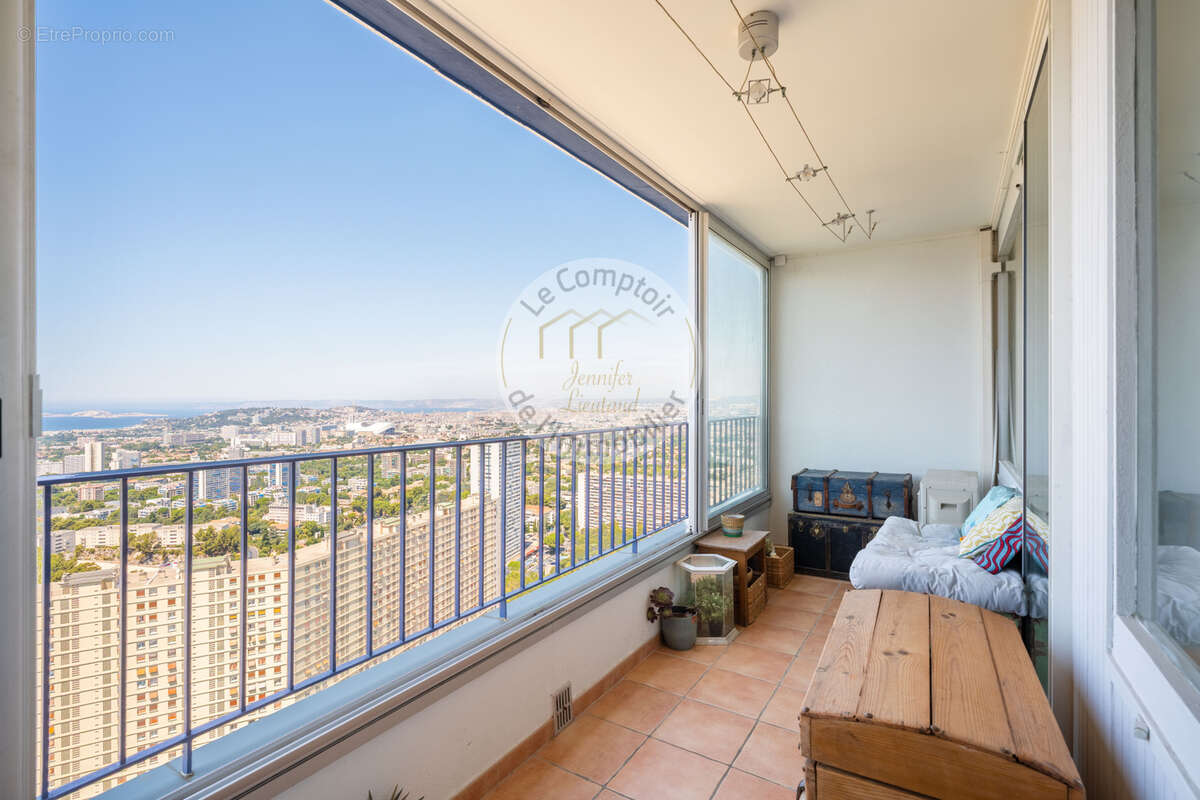Appartement à MARSEILLE-9E