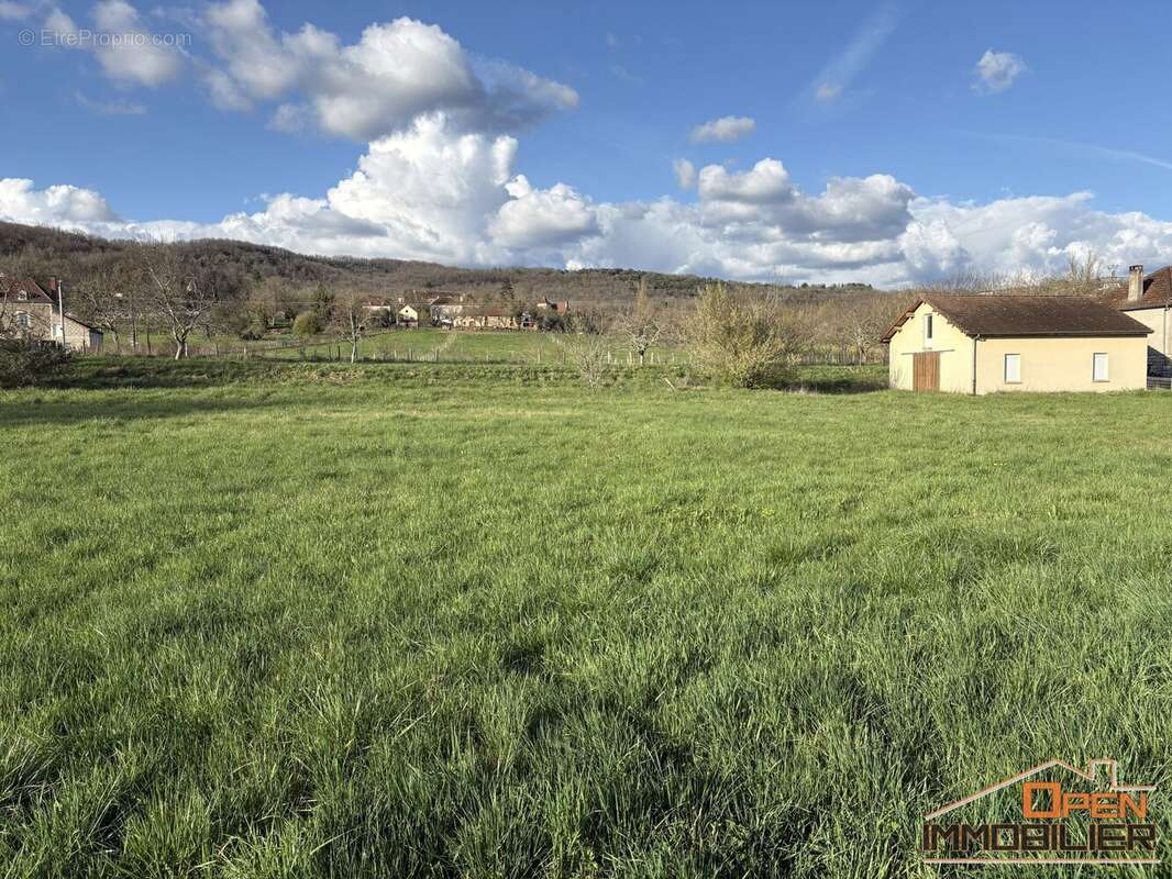 Appartement à CAZOULES