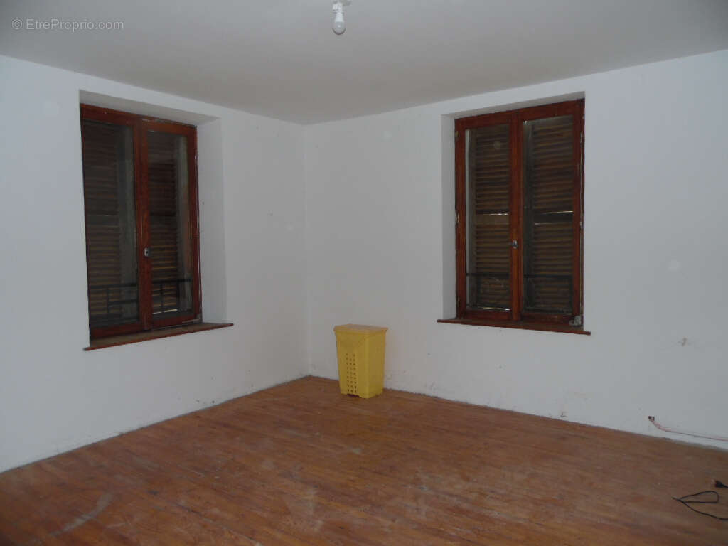 Maison à SENONES