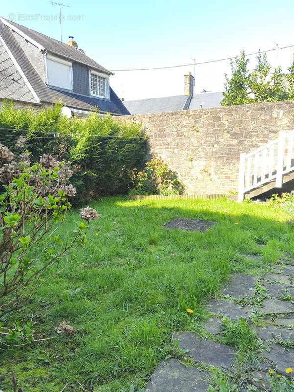 Maison à VILLEDIEU-LES-POELES