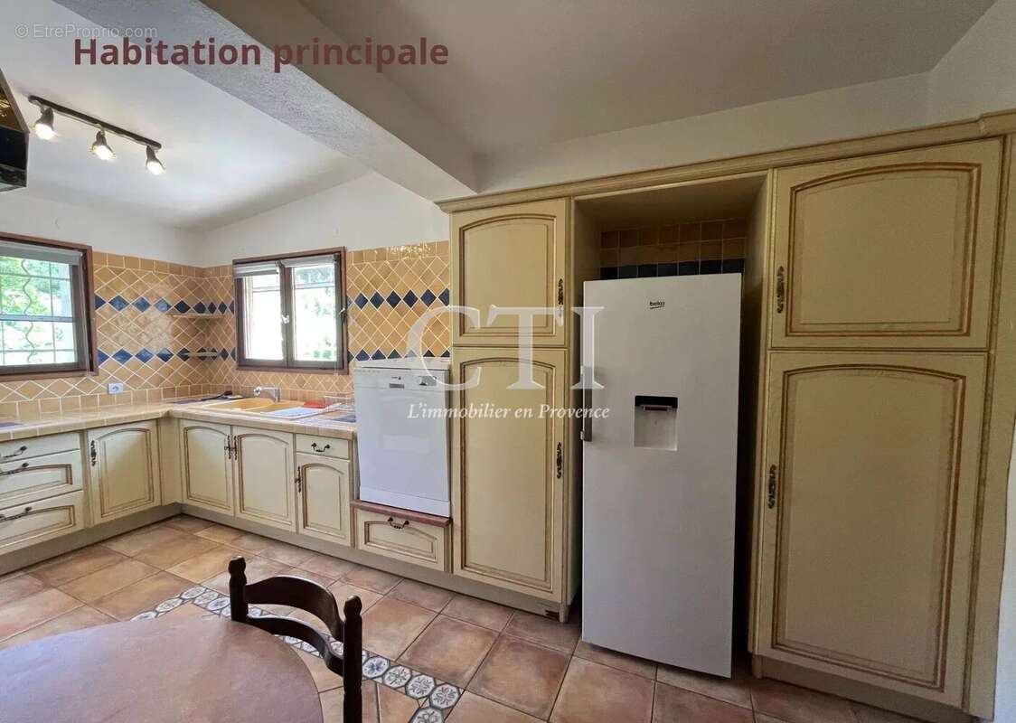 Maison à VAISON-LA-ROMAINE