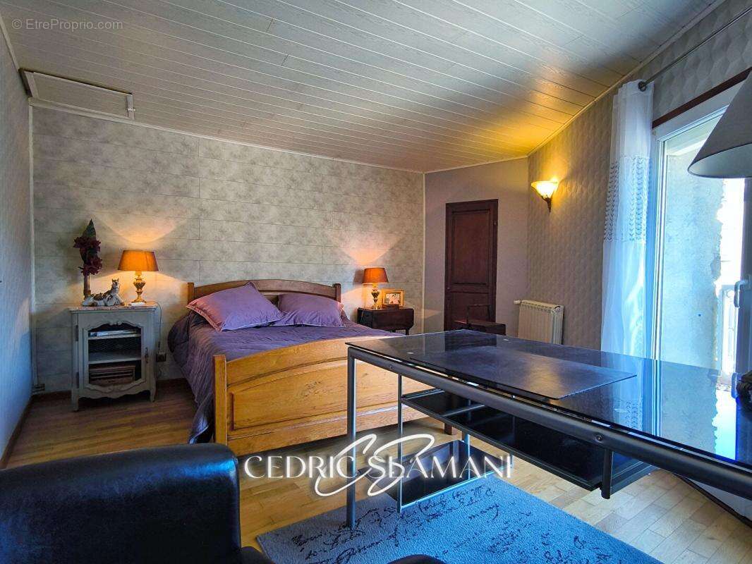 Maison à RAISSAC-SUR-LAMPY