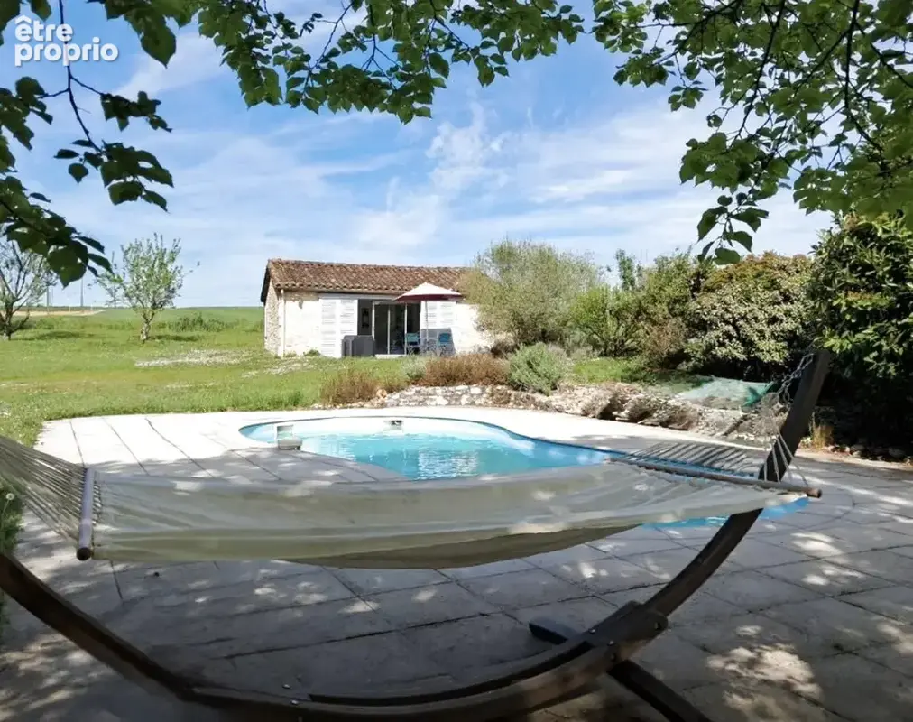 Charmante propriété avec Gîte indépendant, piscine et pigeonnier sur près de 4000m2 - photo 4