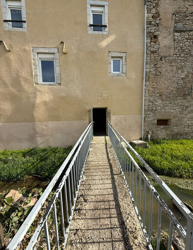 Maison à BERTHOLENE