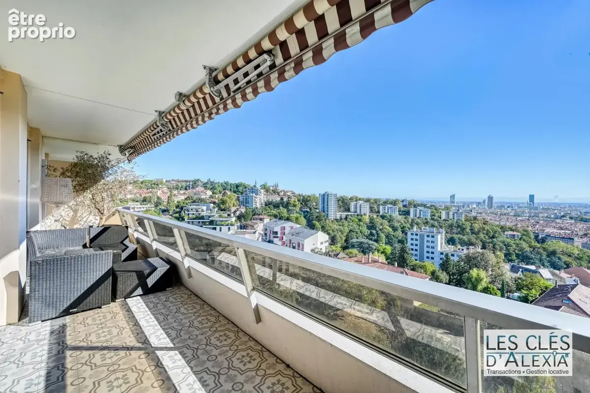 T3/T4 d'exception – Vue panoramique sur Lyon – Garage - photo 4