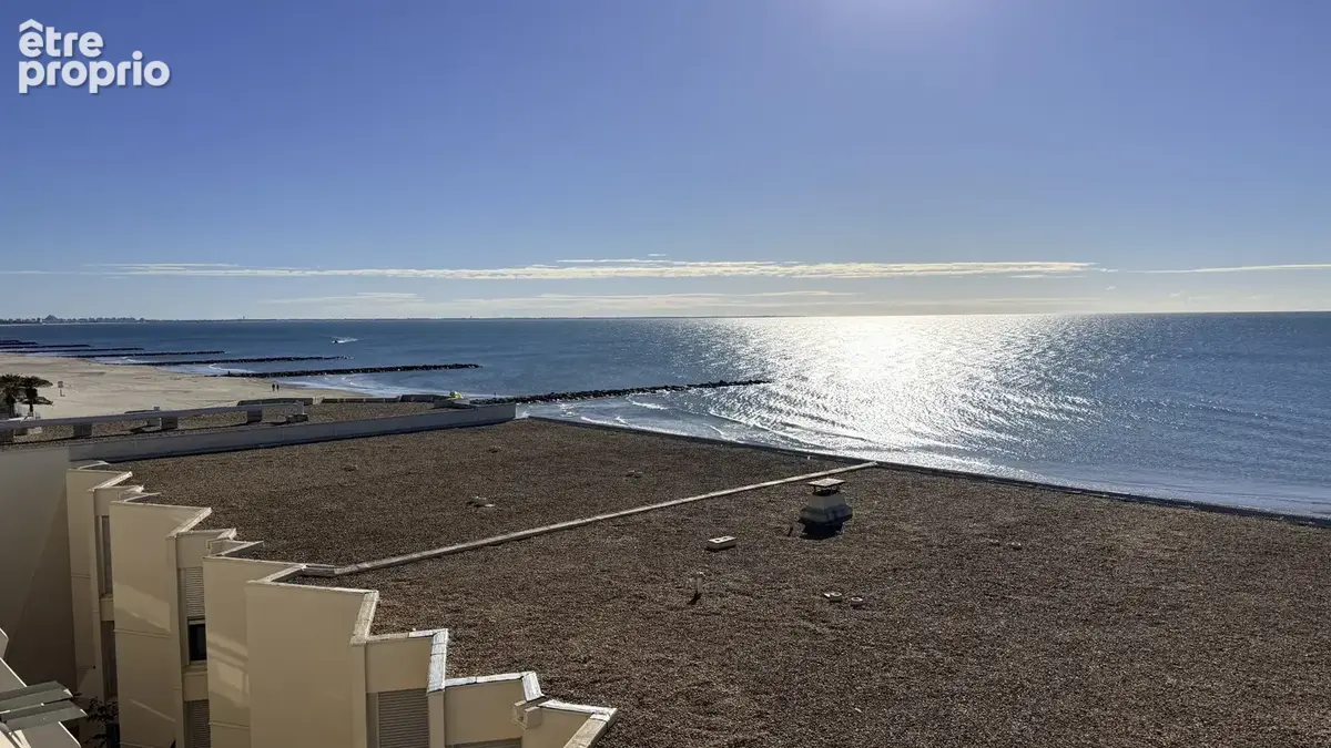 Carnon-plage 1 ere ligne mer - f2 renové avec garage - photo 2