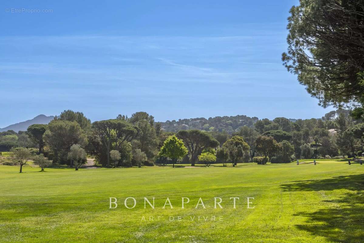 Superbe 2 pièces rénové avec terrasse – golfs de valescure à saint-raphaël - photo 10