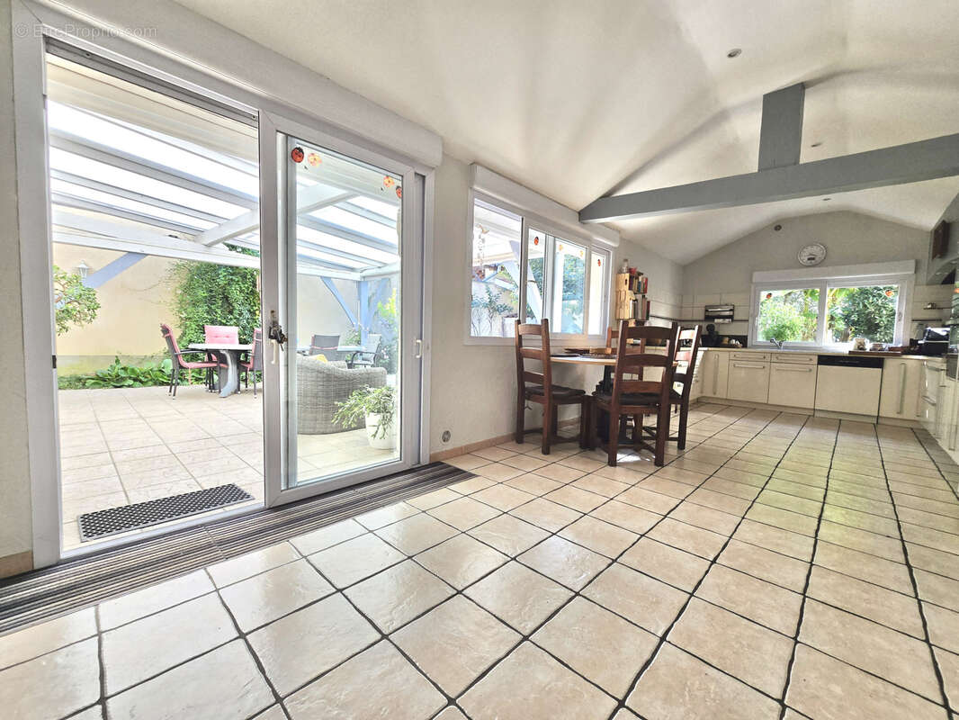 Maison à SAINT-DIDIER-SUR-CHALARONNE