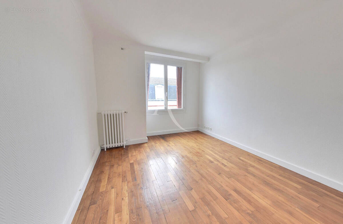 Appartement à LE PERREUX-SUR-MARNE