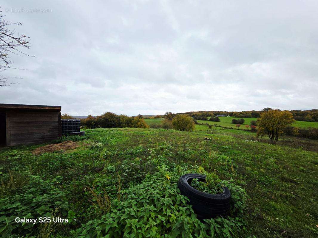 Terrain à FONTENELLE-MONTBY