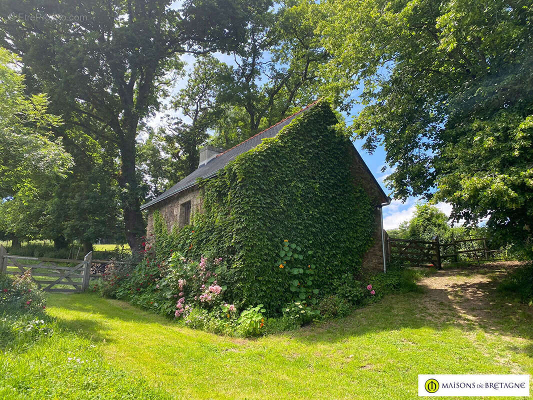 Maison à CLOHARS-CARNOET