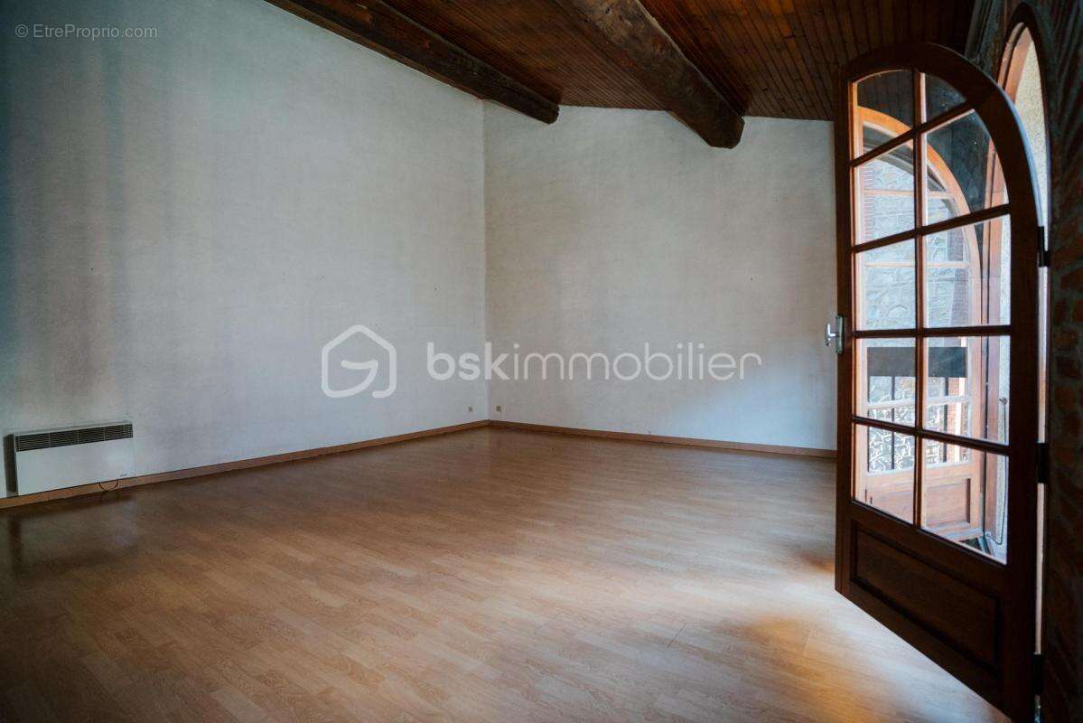 Appartement à BAGES