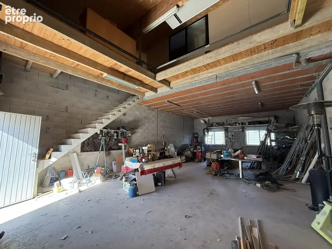 En exclusivité ! Ensemble immobilier à fort potentiel au coeur de la zone d'activité de Castanet-Tolosan ! - photo 2