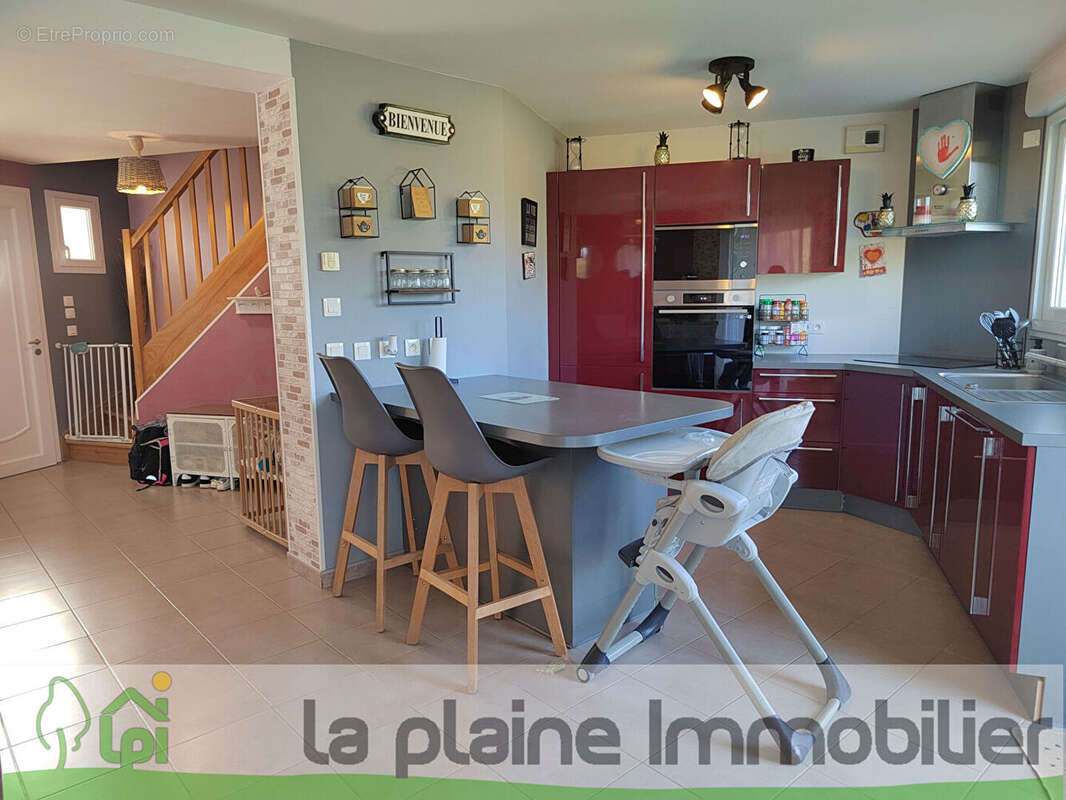 Pavillon sur sous-sol avec 6 chambres - photo 4