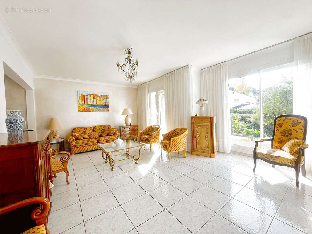 Maison à MARSEILLE-9E