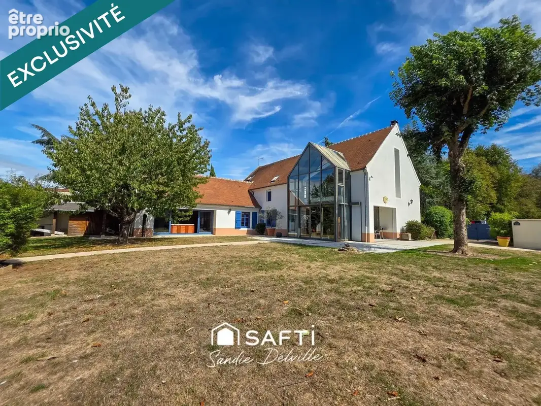 Photo 1 - Maison à LE PLESSIS-FEU-AUSSOUX