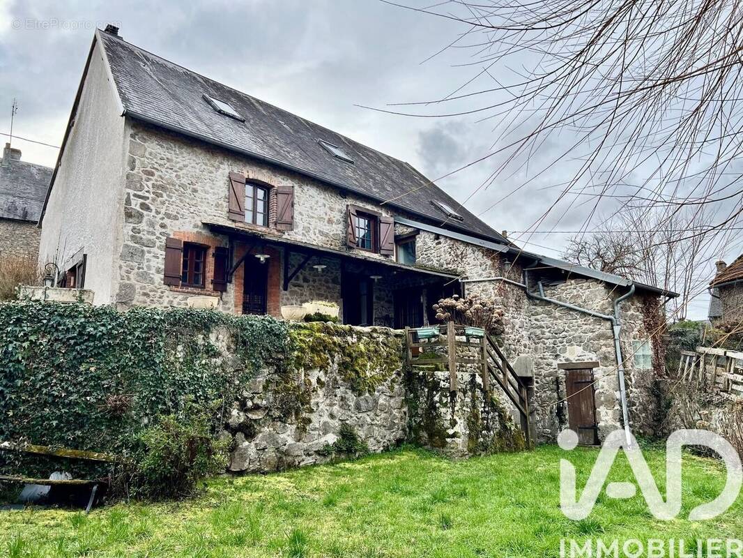 Photo 1 - Maison à FOLLES
