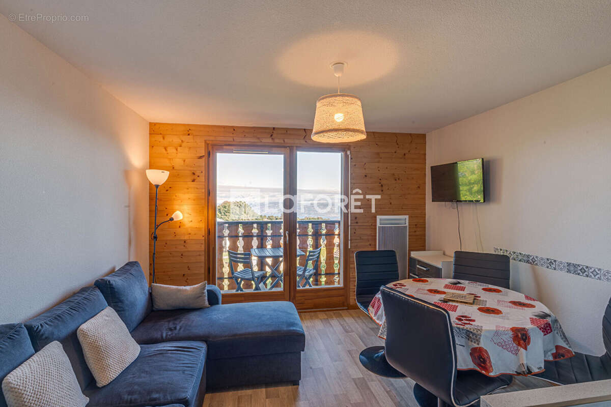 Appartement à THOLLON-LES-MEMISES