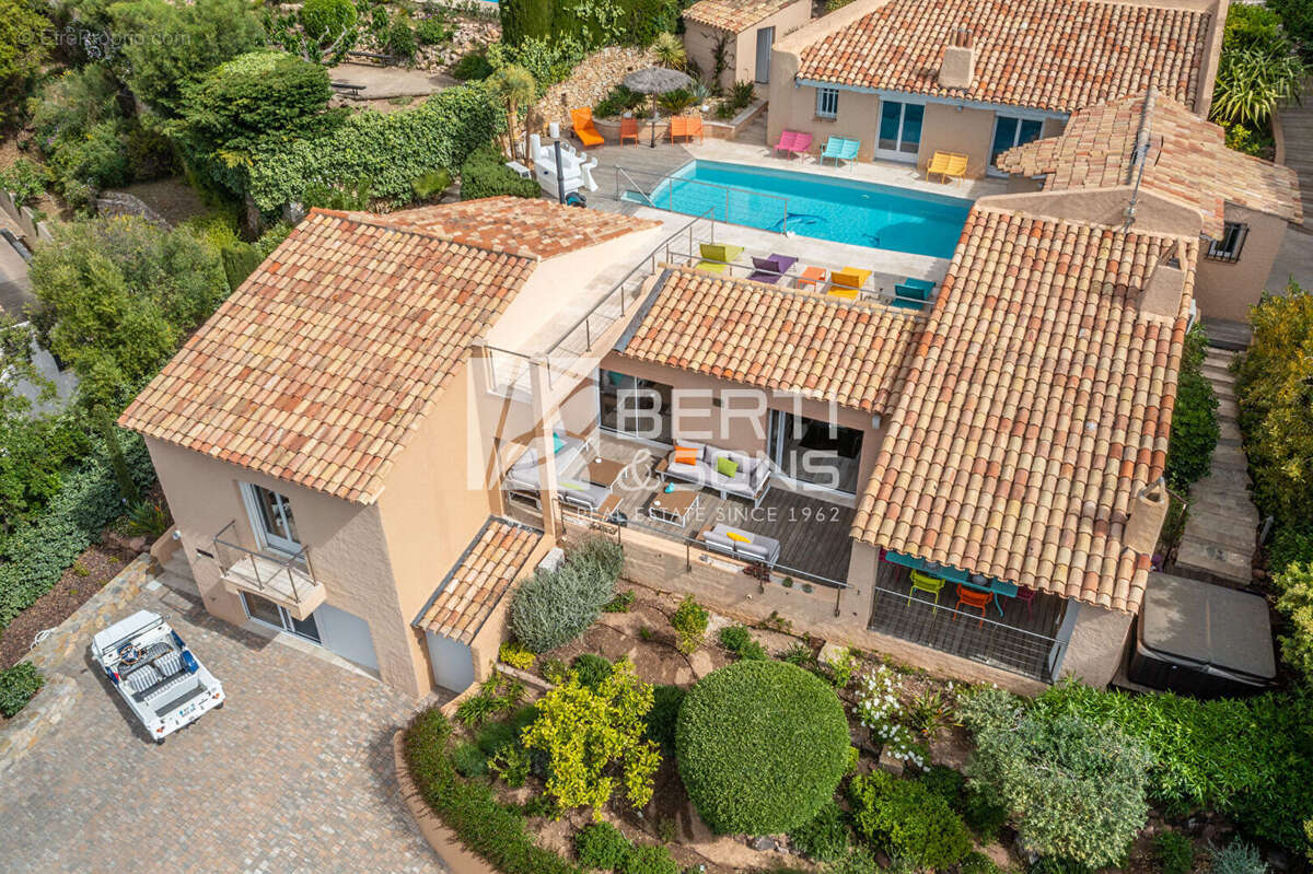 Agay domaine prive - villa 213 m² vue mer panoramique, piscine et jacuzzi - photo 3