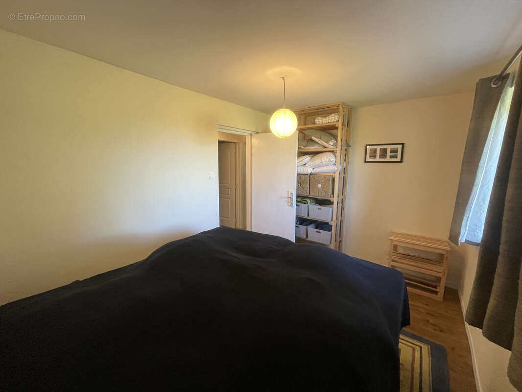 Maison à LA TOUR-D'AUVERGNE