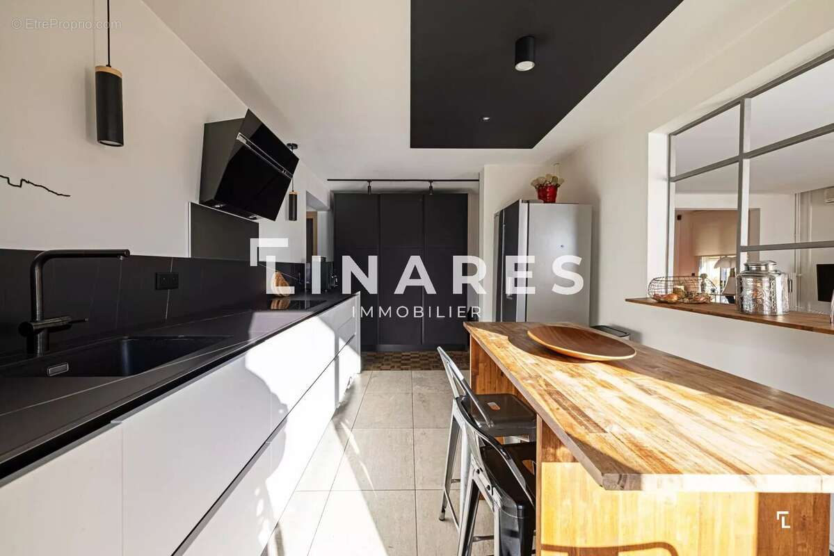 Appartement à MARSEILLE-9E