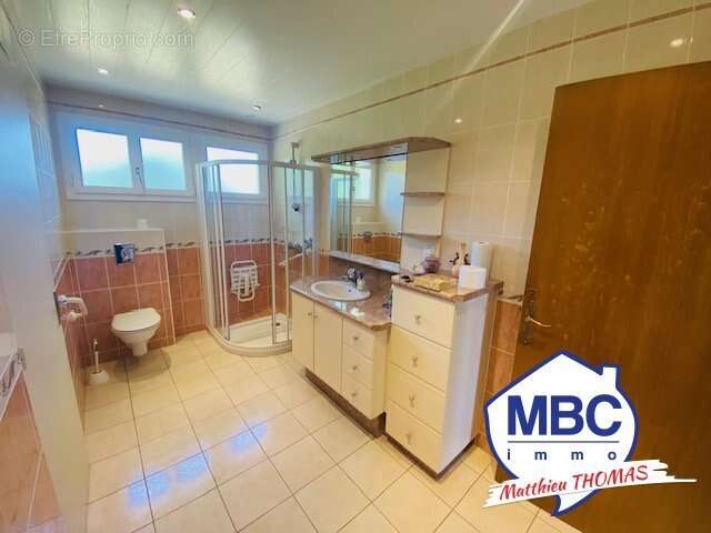 Maison à MONTREVAULT