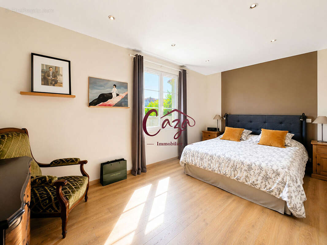 Maison Carignan De Bordeaux 7 pièce(s) 192.31 m2 - photo 7